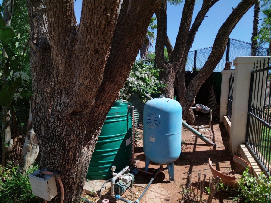 4 Bedroom Property for Sale in Middelpos Northern Cape